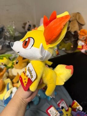 Jazwares Pokémon Fennekin Plush - Yellow and Orange Soft Stuffed Toy
